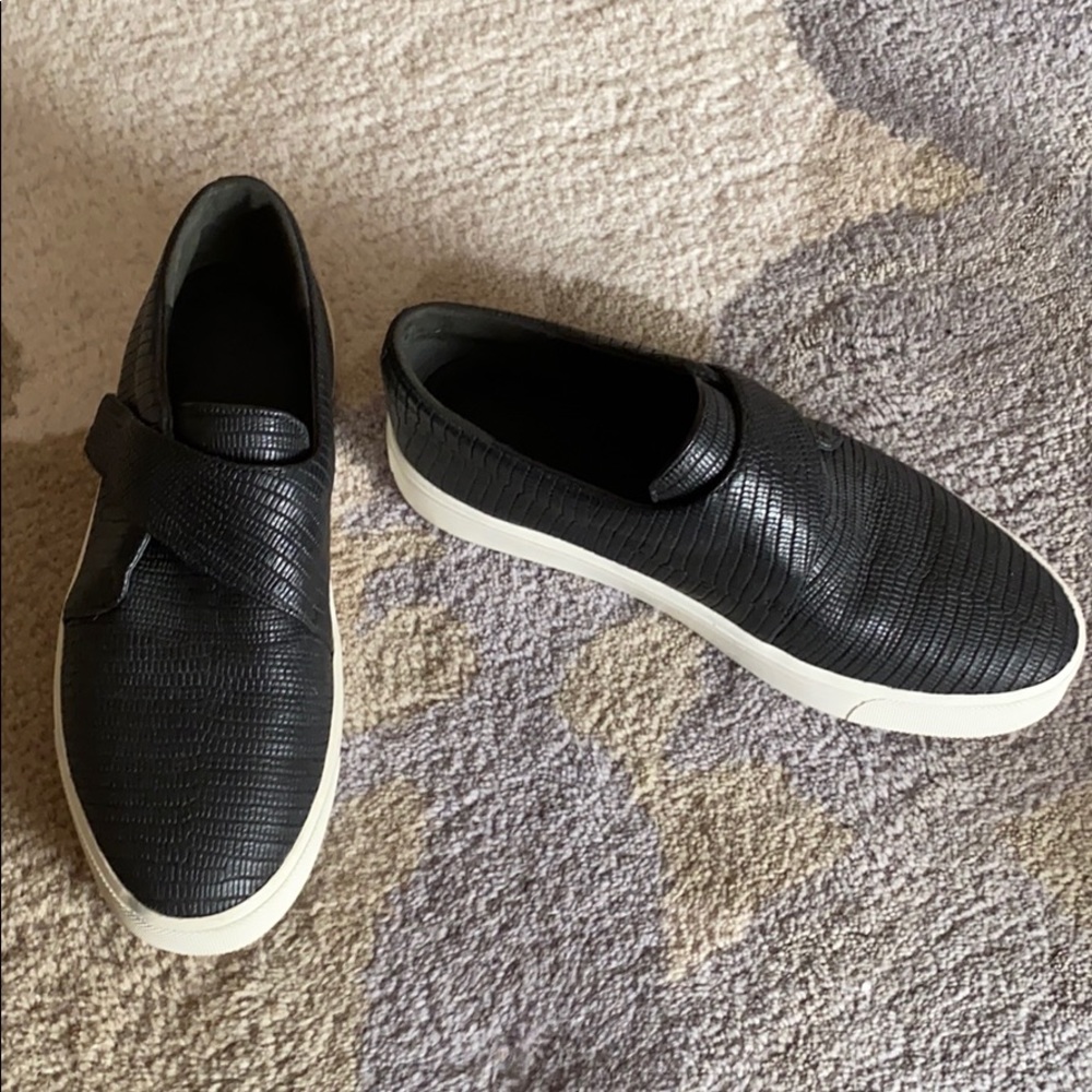 Vince Barton black sneakers size 5.5